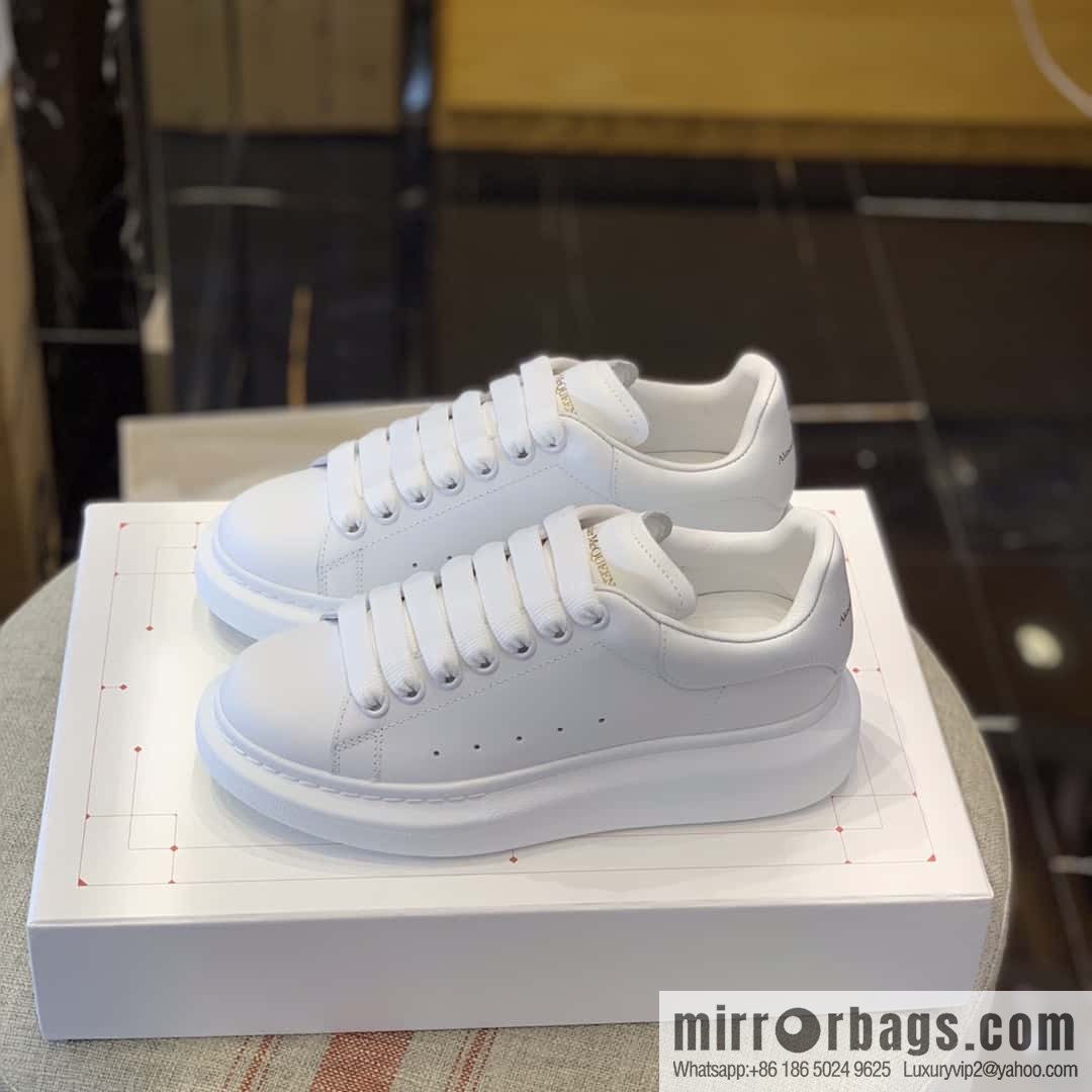 Alexander McQueen Unisex sneakers