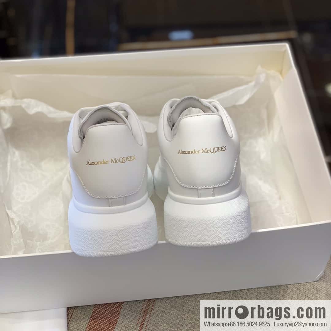 Alexander McQueen Unisex sneakers