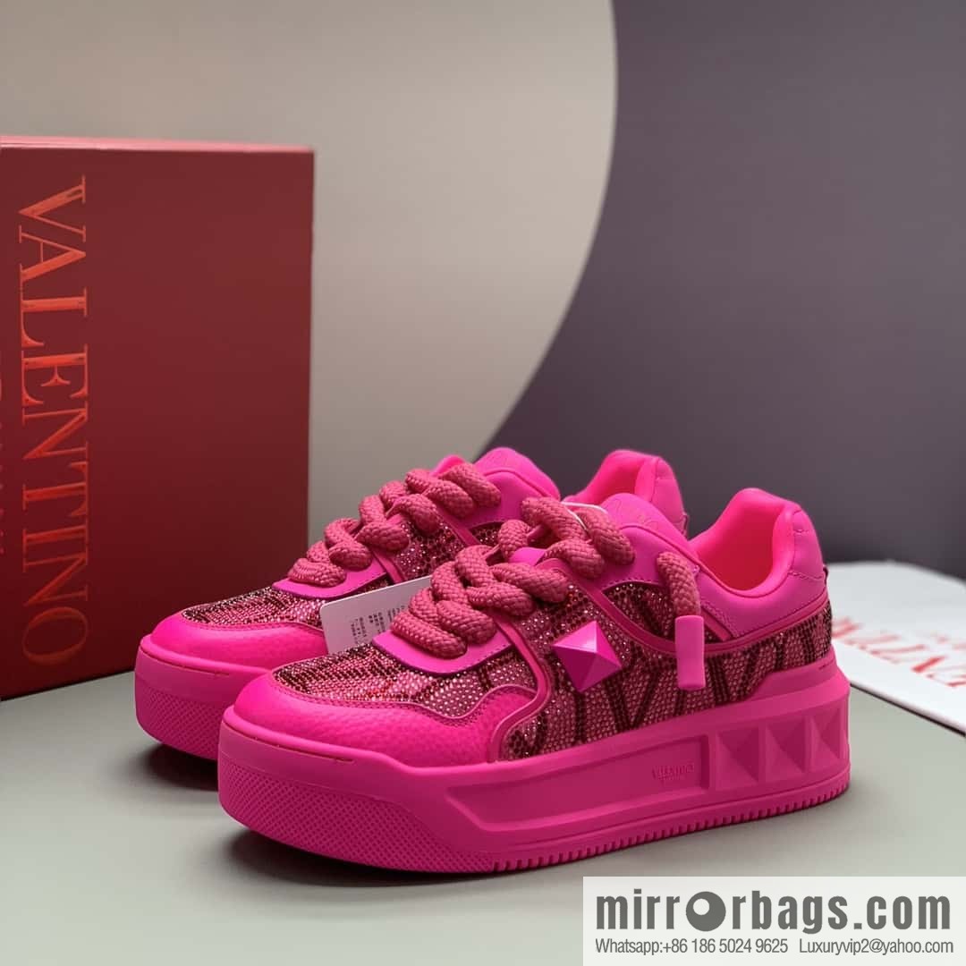Valentino VLTN screen printed logo, women's low-top casual sneakers