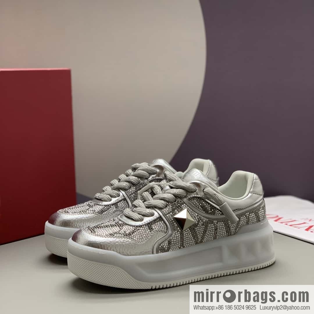 Valentino VLTN screen printed logo, women's low-top casual sneakers