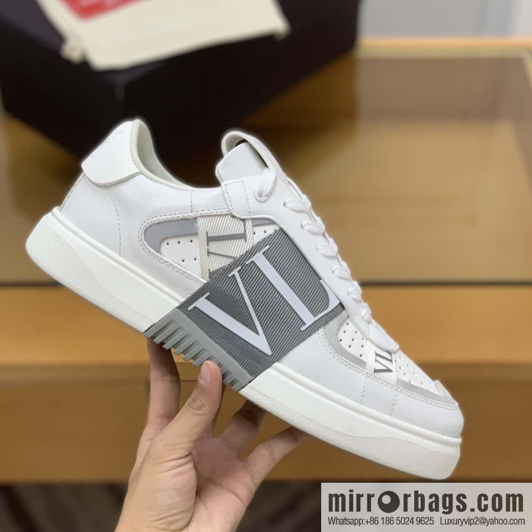 Valentino Unisex sneakers