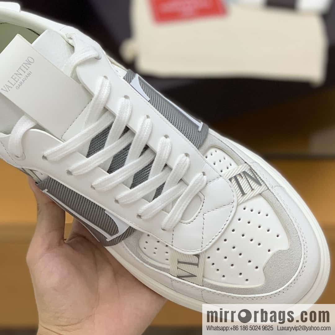 Valentino Unisex sneakers