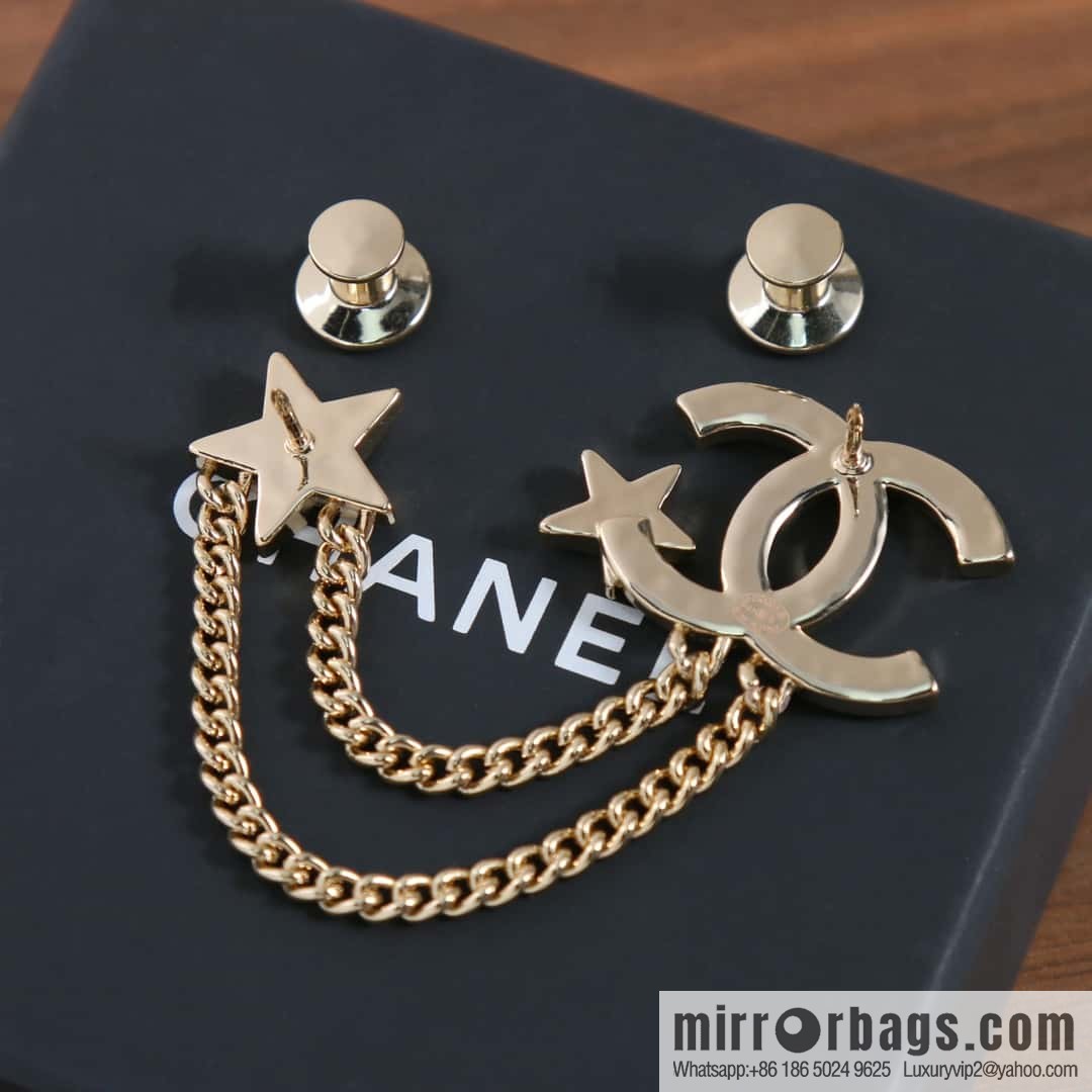 New ☑️ Chanel Double C Star Tassel Chain Brooch