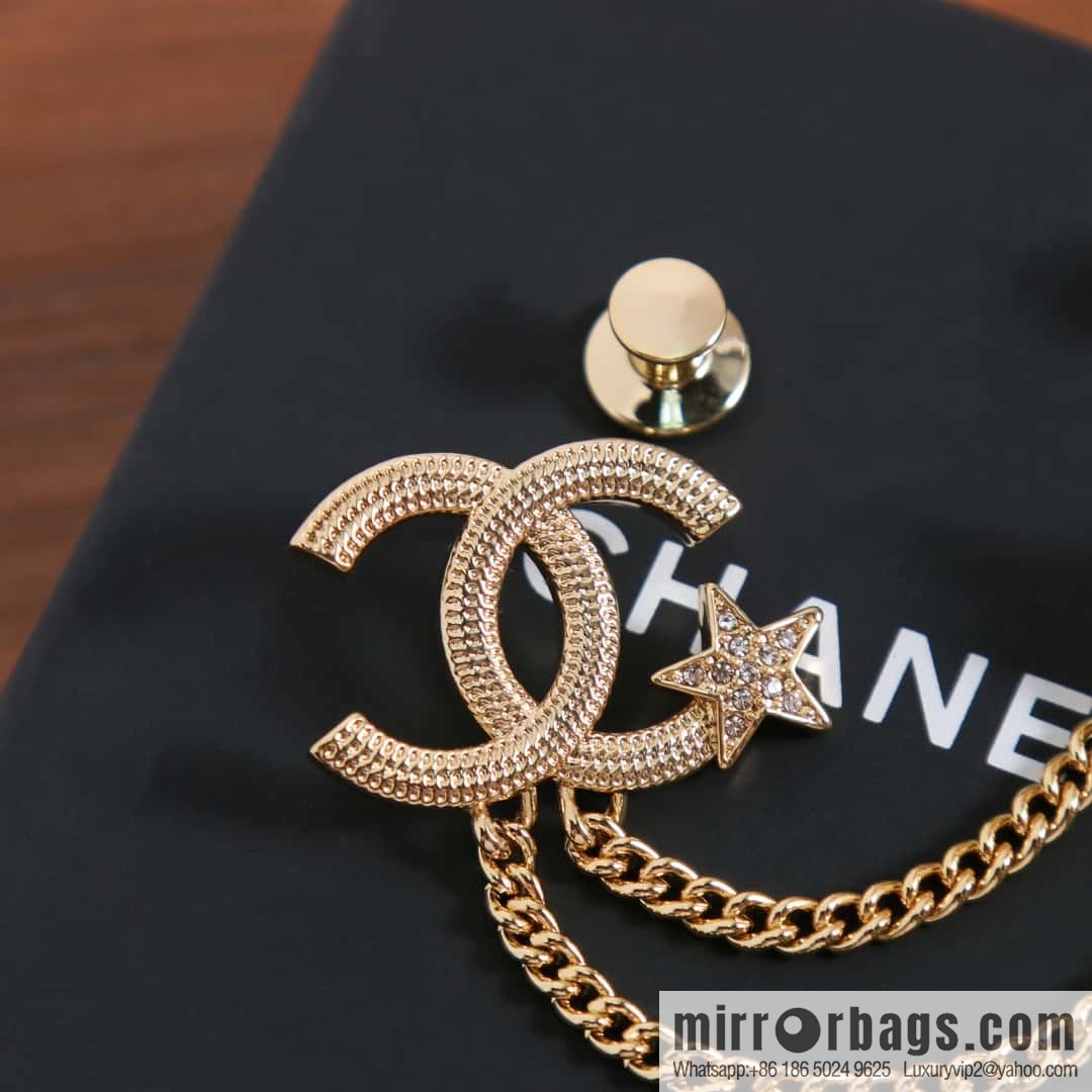 New ☑️ Chanel Double C Star Tassel Chain Brooch