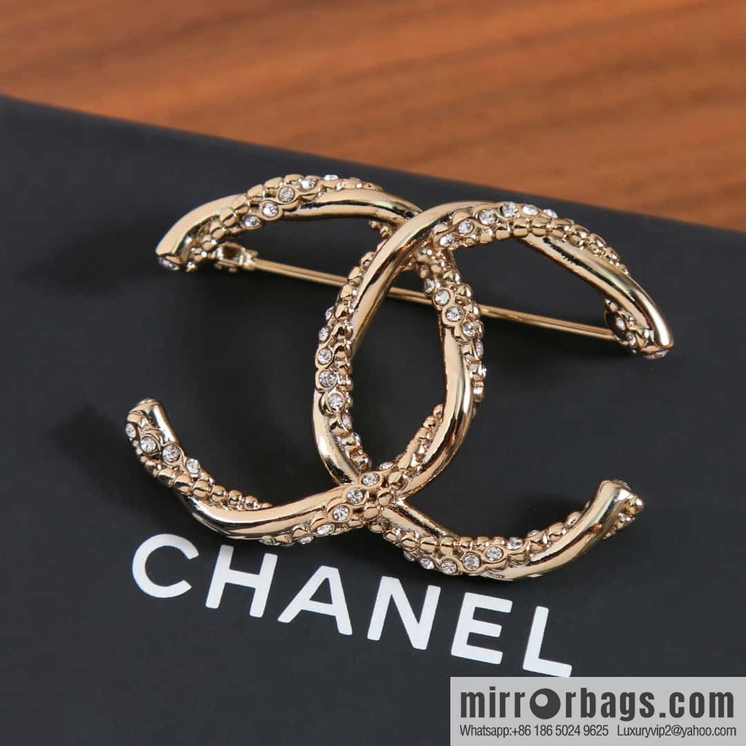 New ☑️ Chanel Double C Half Diamond Gold Brooch