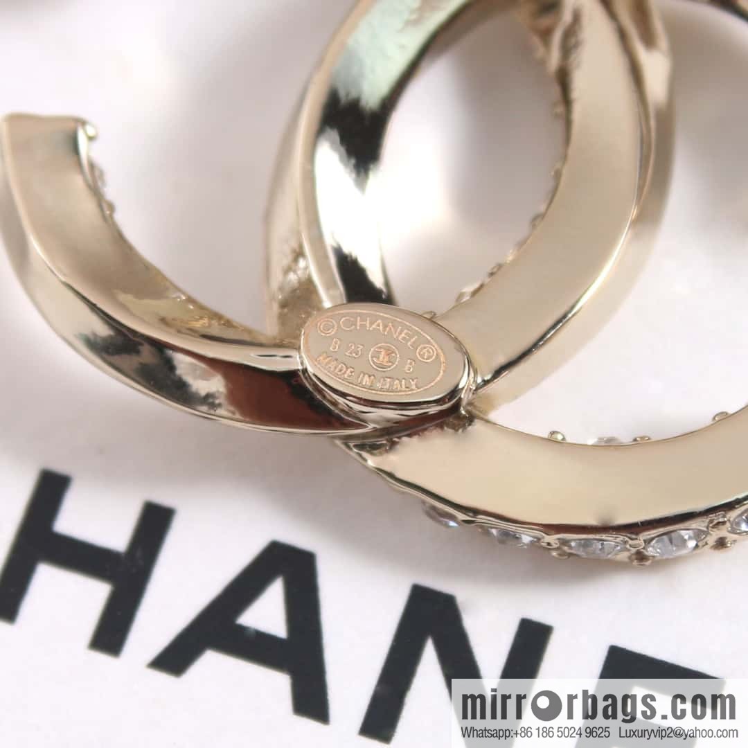 New ☑️ Chanel C2 double c-edge half-diamond round diamond stud earrings