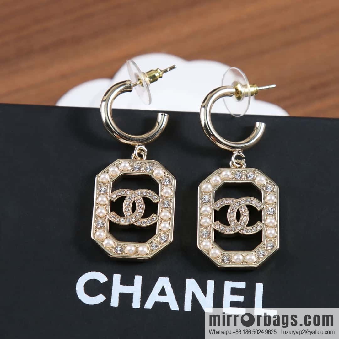New ☑️ Chanel C2 double c octagonal pearl stud earrings