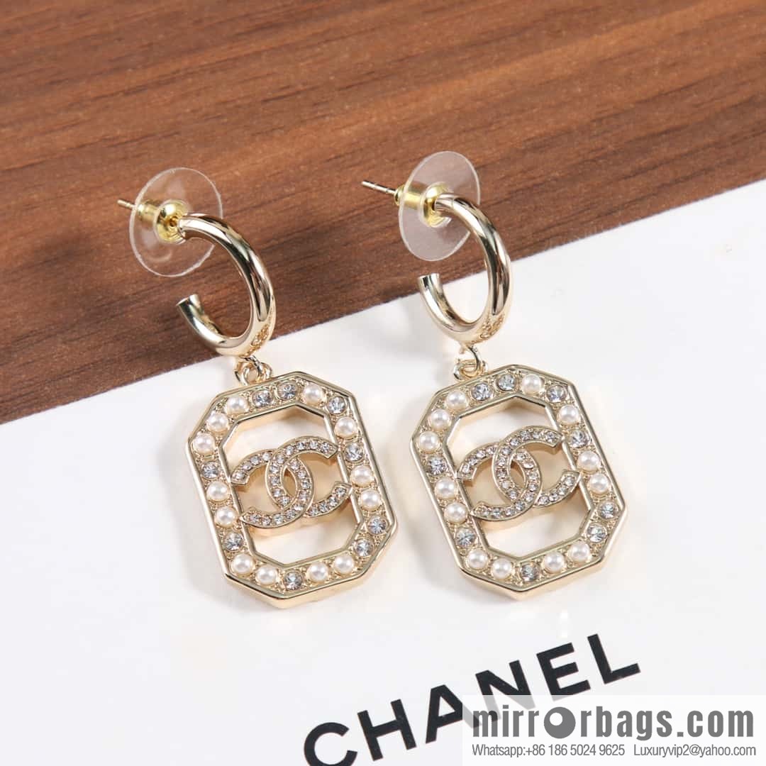 New ☑️ Chanel C2 double c octagonal pearl stud earrings