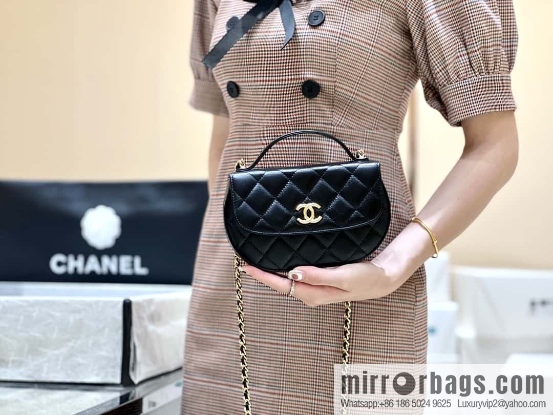 CHANEL 23A high-end handmade workshop series saddle bag AP3367