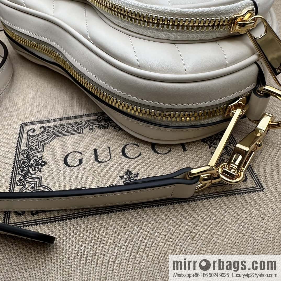 GUCCI Gucci interlocking double G mini heart shoulder backpack 721628