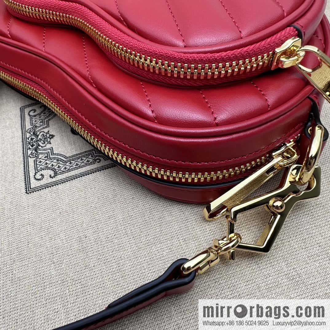 GUCCI Gucci interlocking double G mini heart shoulder backpack 721628