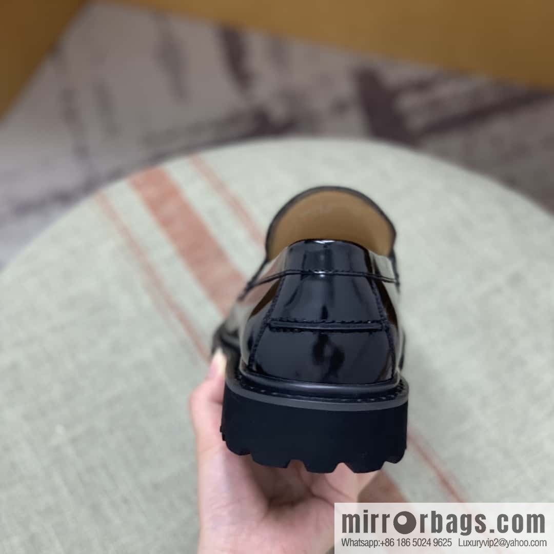 DIOR brand letter buckle, men's loafers