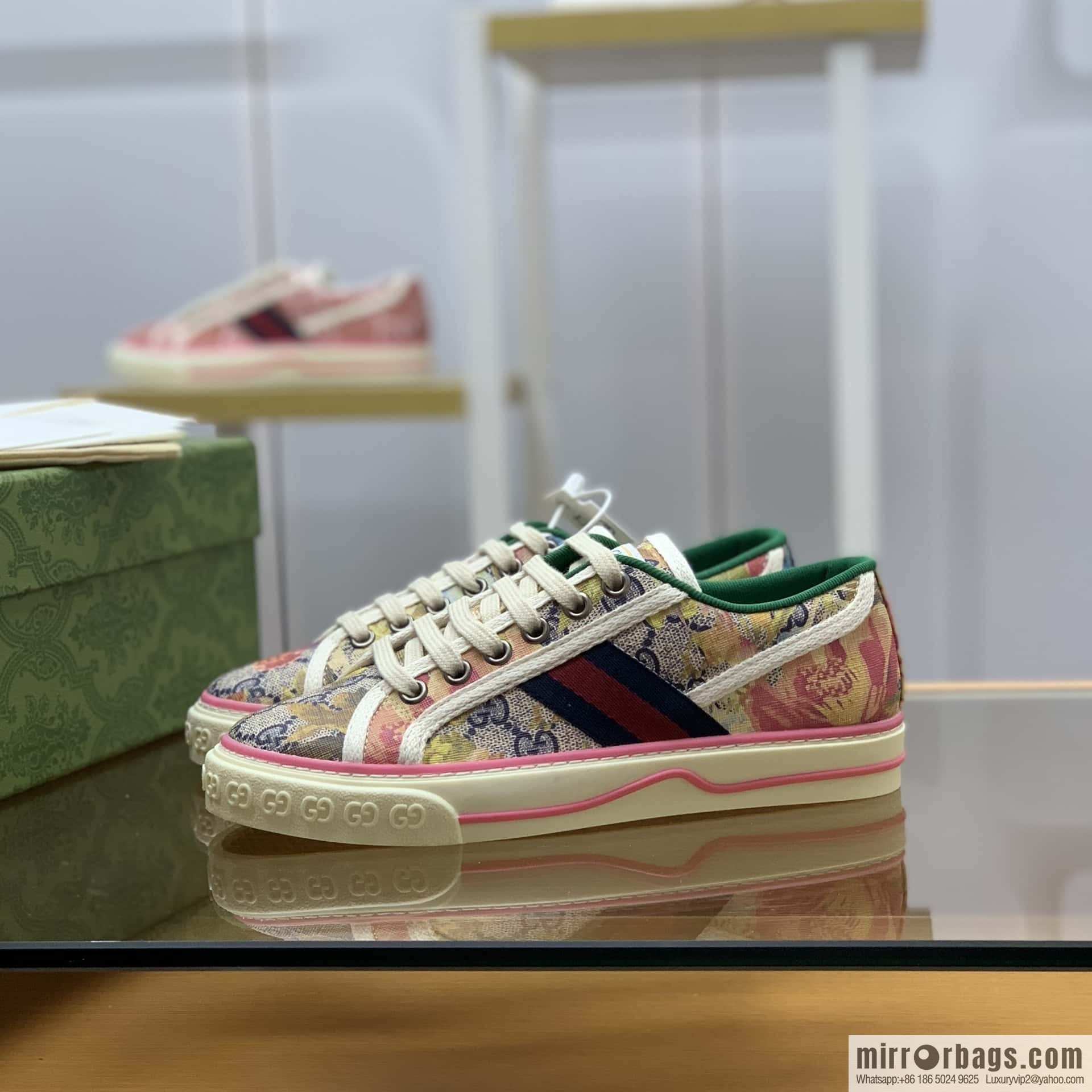 GUCCI double G floral canvas 1977 Unisex canvas shoes