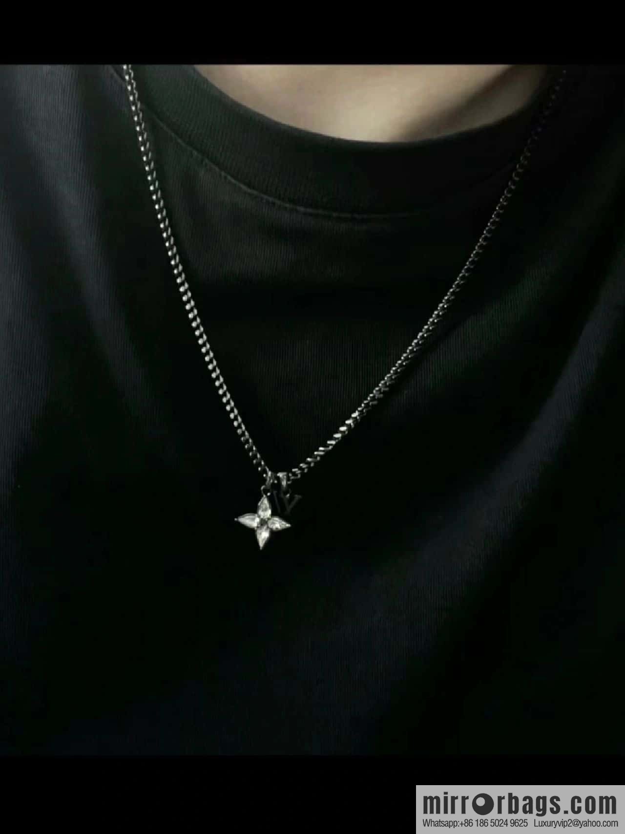Louis Vuitton LV FLOWER CUT Flower Letter Necklace