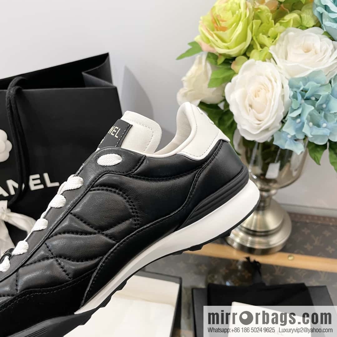Chanel Chanel Xiaoxiang Spring and summer rhombus football shoes