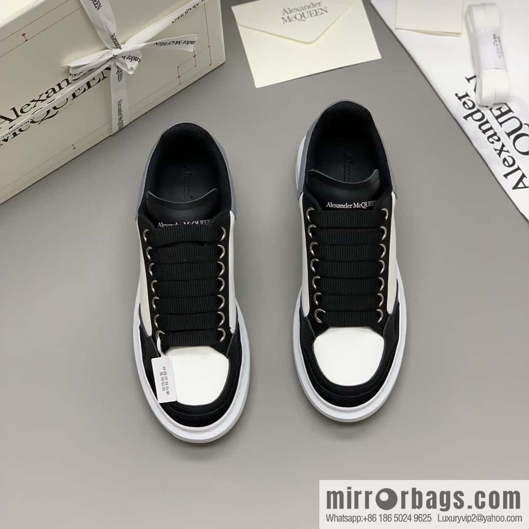Alexander McQueen AlexanderMcQueen black and white gray Unisex sneakers of the same style