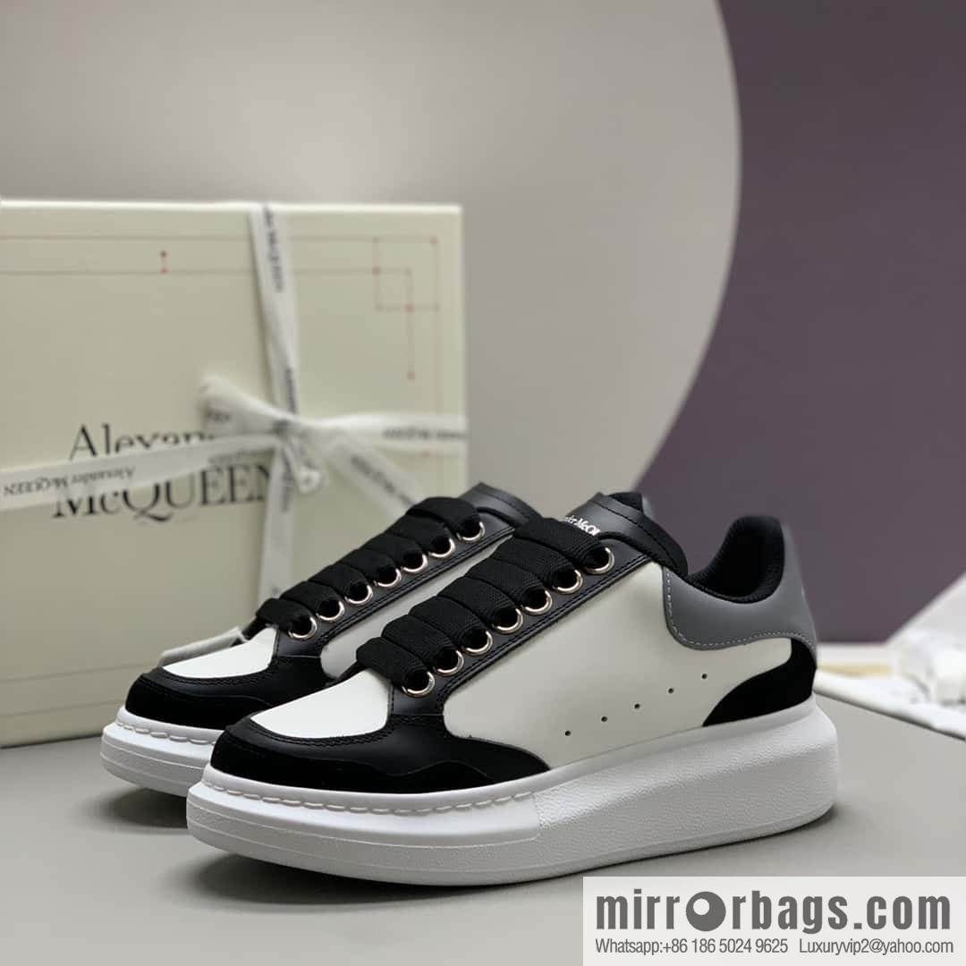 Alexander McQueen AlexanderMcQueen black and white gray Unisex sneakers of the same style