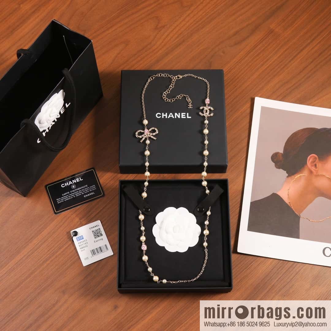 New ☑️ Chanel Double C Pink Diamond Bow Pearl Necklace Sweater Chain