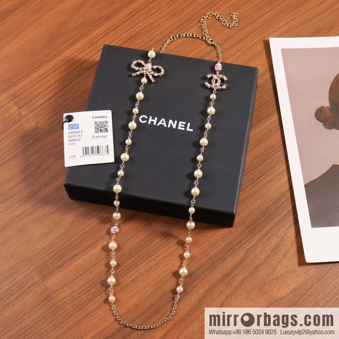 New ☑️ Chanel Double C Pink Diamond Bow Pearl Necklace Sweater Chain
