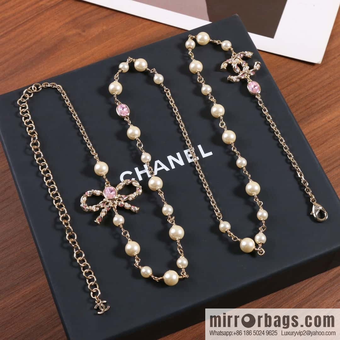 New ☑️ Chanel Double C Pink Diamond Bow Pearl Necklace Sweater Chain
