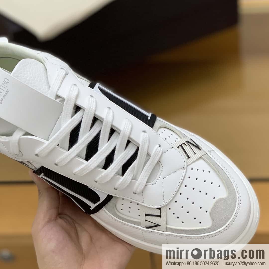 Valentino VLTN logo strap Unisex sneakers