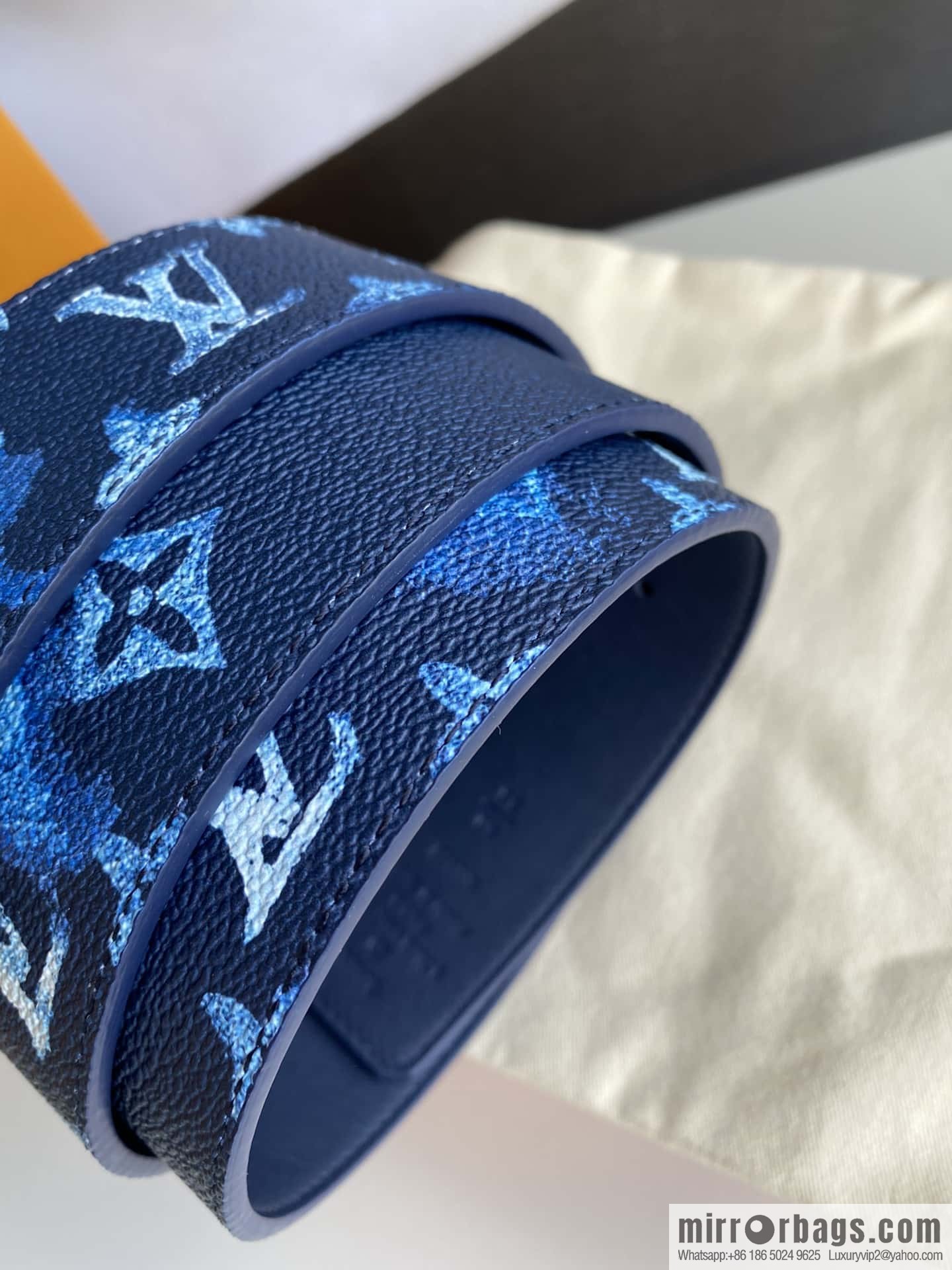 LV/Louis Vuitton Monogran pattern on canvas SHAPE 40mm double-sided belt