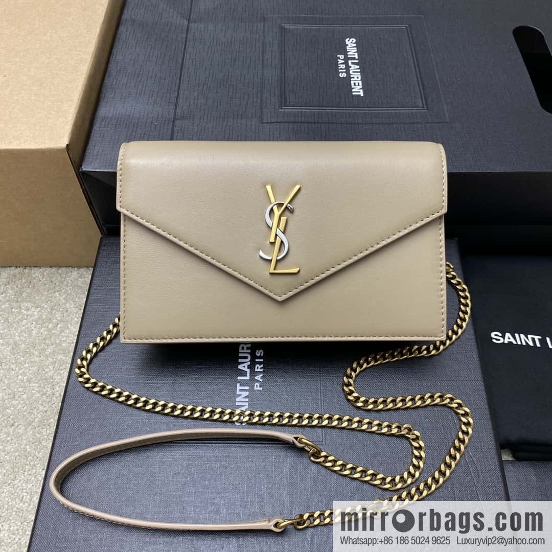 Y new LE CASSANDRE smooth leather (fabric) envelope chain strap wallet apricot sheepskin/gold Model: 743050