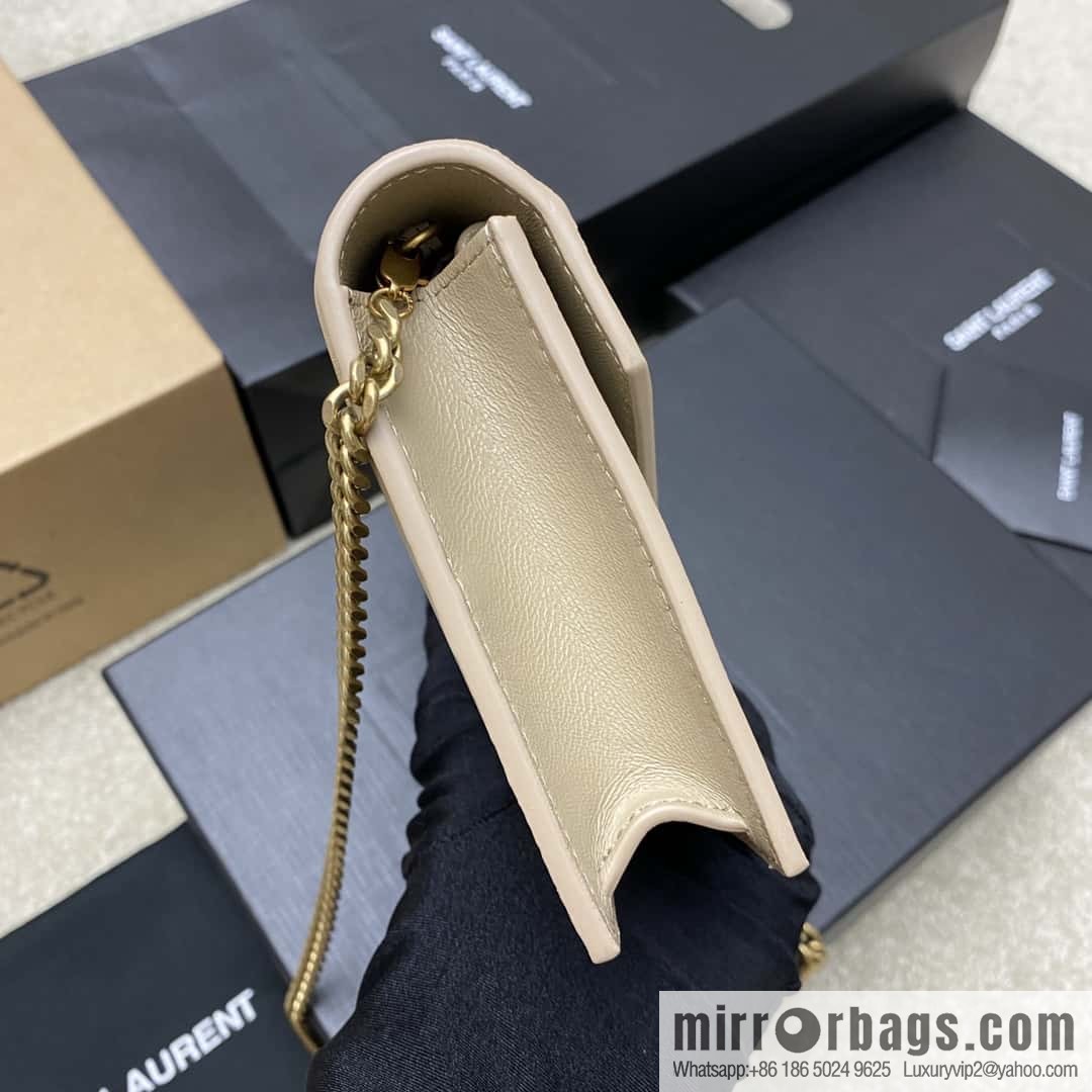 Y new LE CASSANDRE smooth leather (fabric) envelope chain strap wallet apricot sheepskin/gold Model: 743050