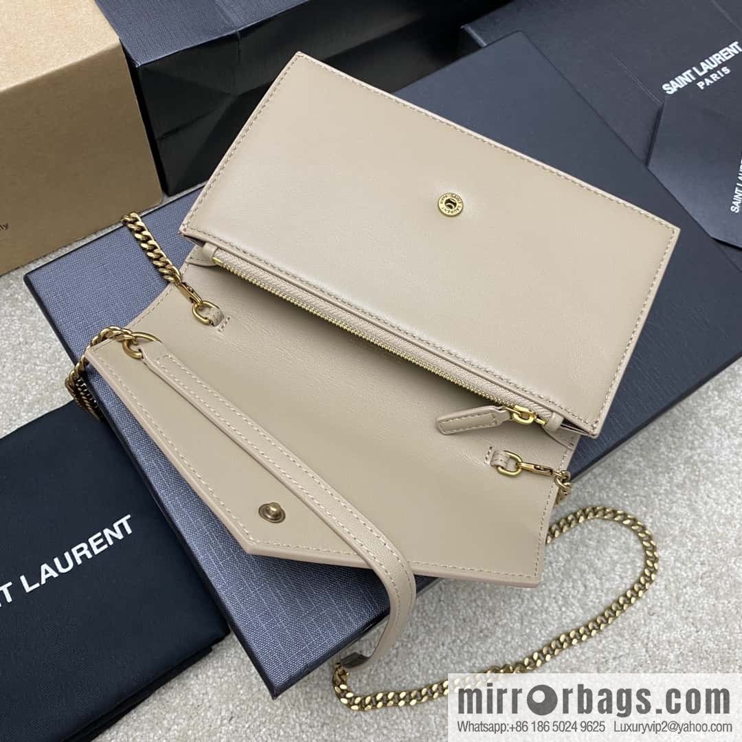 Y new LE CASSANDRE smooth leather (fabric) envelope chain strap wallet apricot sheepskin/gold Model: 743050