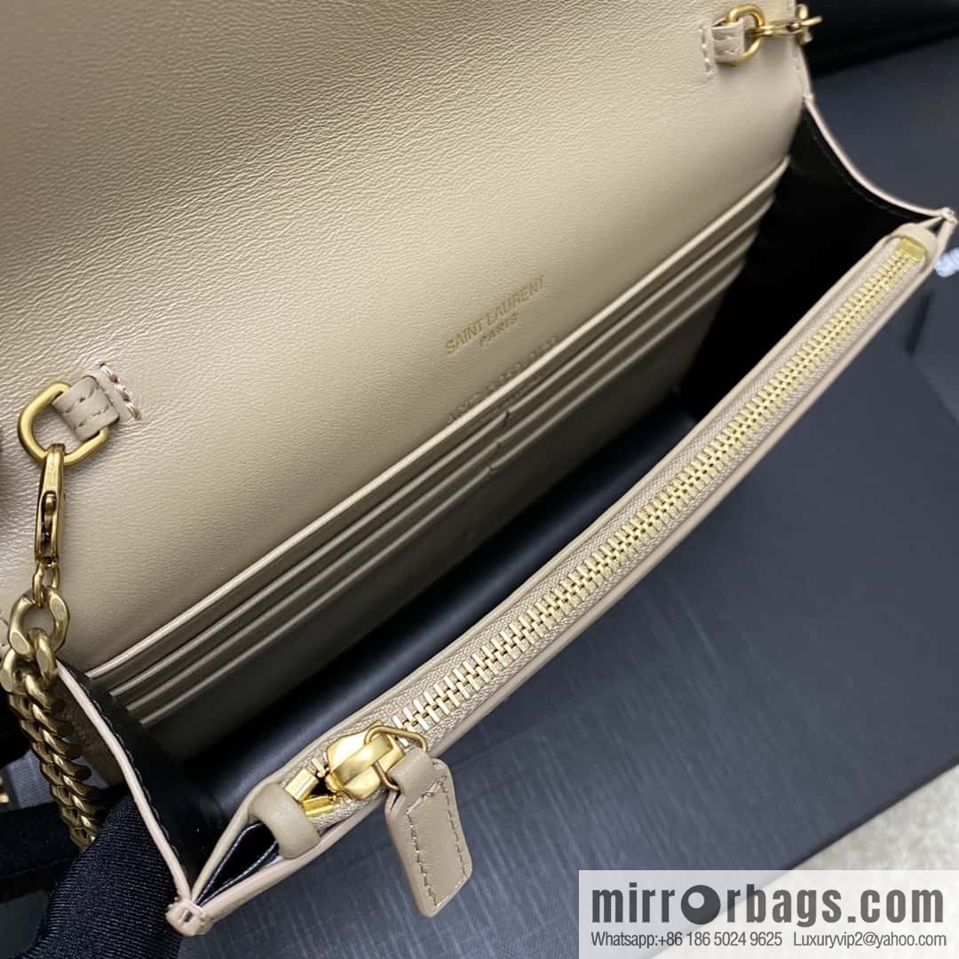 Y new LE CASSANDRE smooth leather (fabric) envelope chain strap wallet apricot sheepskin/gold Model: 743050