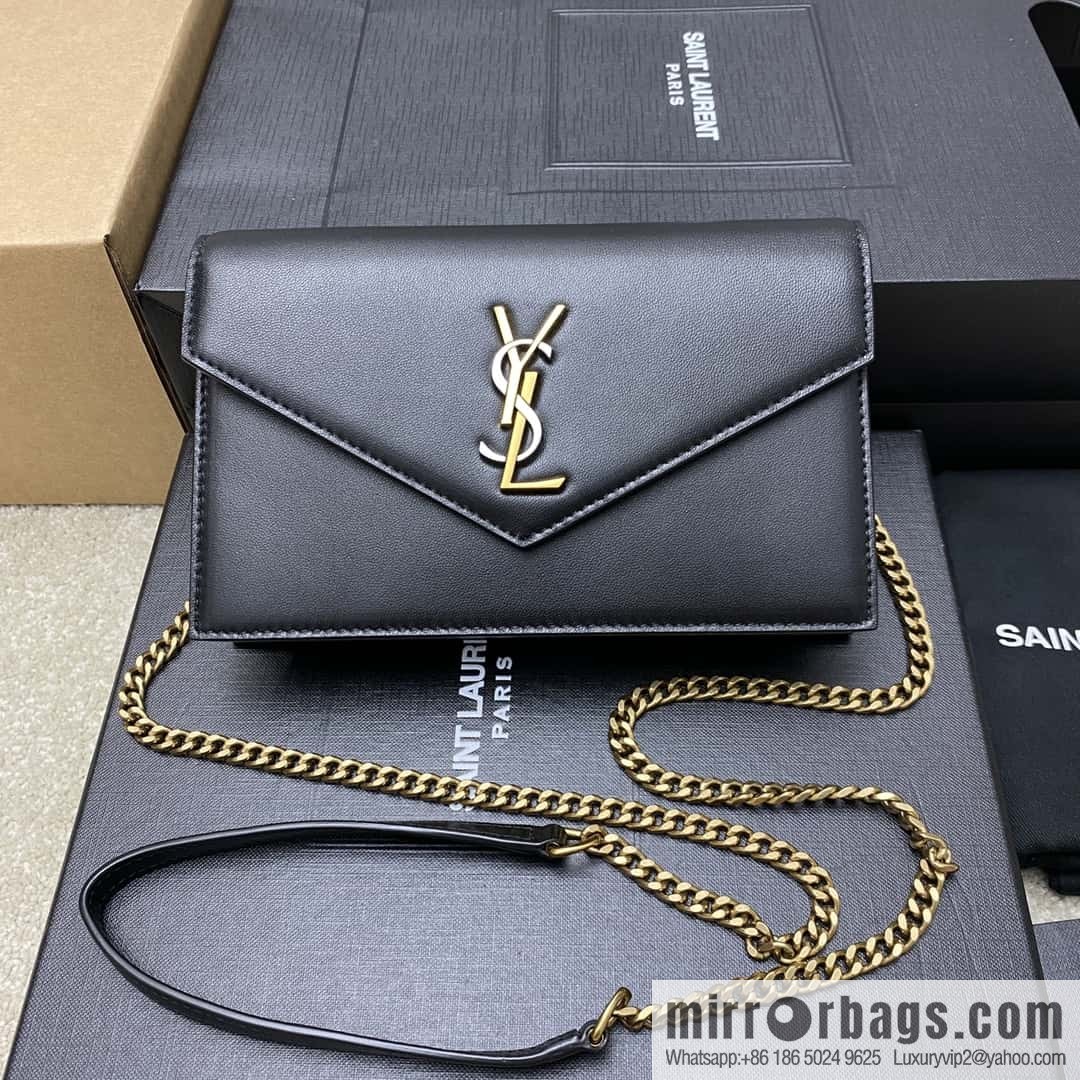 Y new LE CASSANDRE smooth leather (fabric) envelope chain strap wallet black sheepskin/gold Model: 743050
