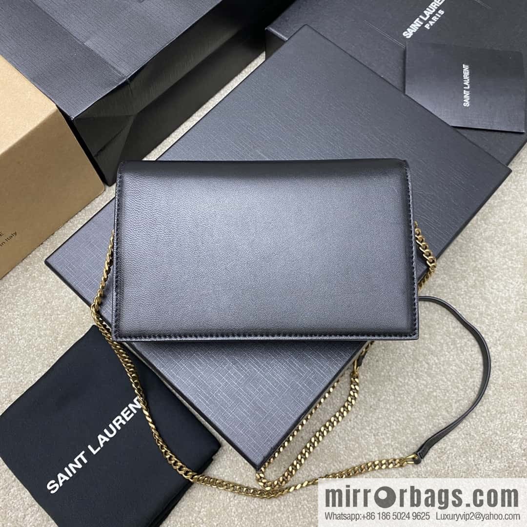 Y new LE CASSANDRE smooth leather (fabric) envelope chain strap wallet black sheepskin/gold Model: 743050