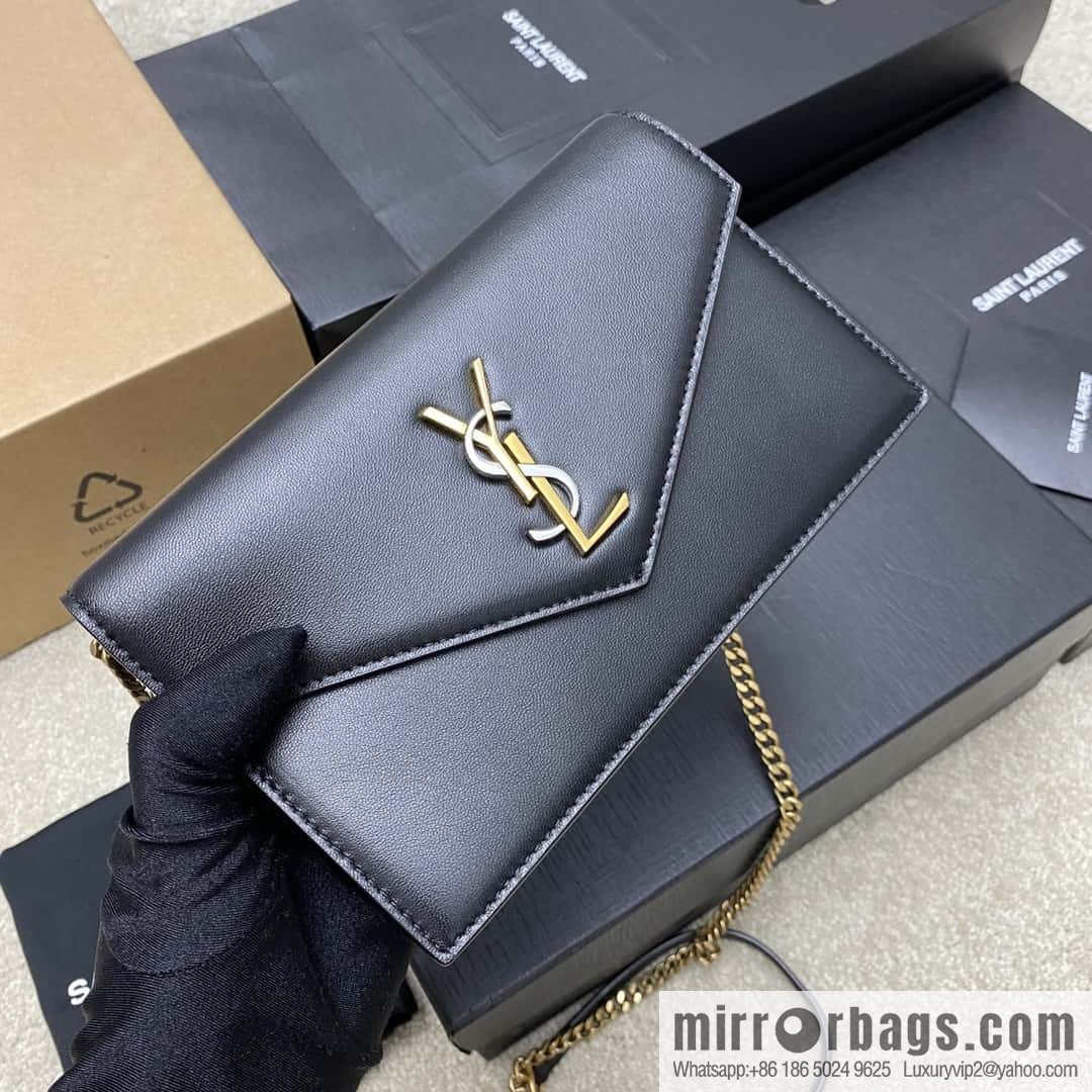 Y new LE CASSANDRE smooth leather (fabric) envelope chain strap wallet black sheepskin/gold Model: 743050