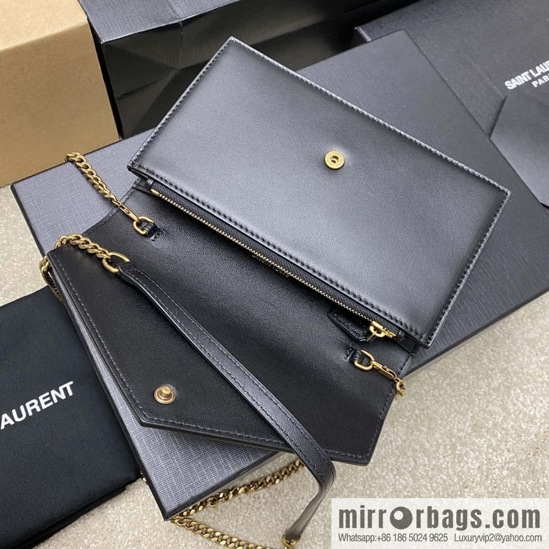 Y new LE CASSANDRE smooth leather (fabric) envelope chain strap wallet black sheepskin/gold Model: 743050