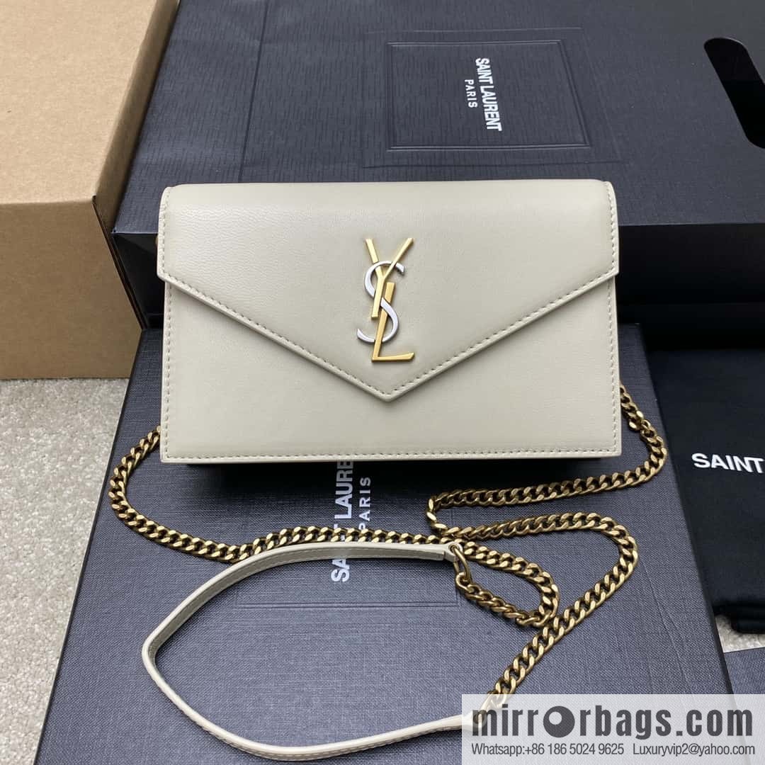 Y new LE CASSANDRE smooth leather (fabric) envelope chain strap wallet white sheepskin/gold Model: 743050
