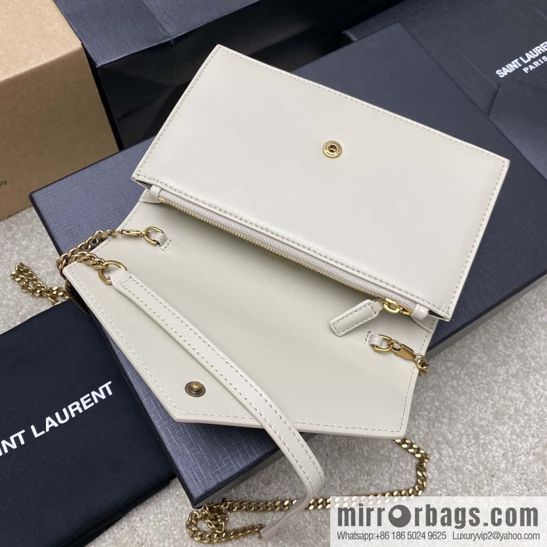 Y new LE CASSANDRE smooth leather (fabric) envelope chain strap wallet white sheepskin/gold Model: 743050
