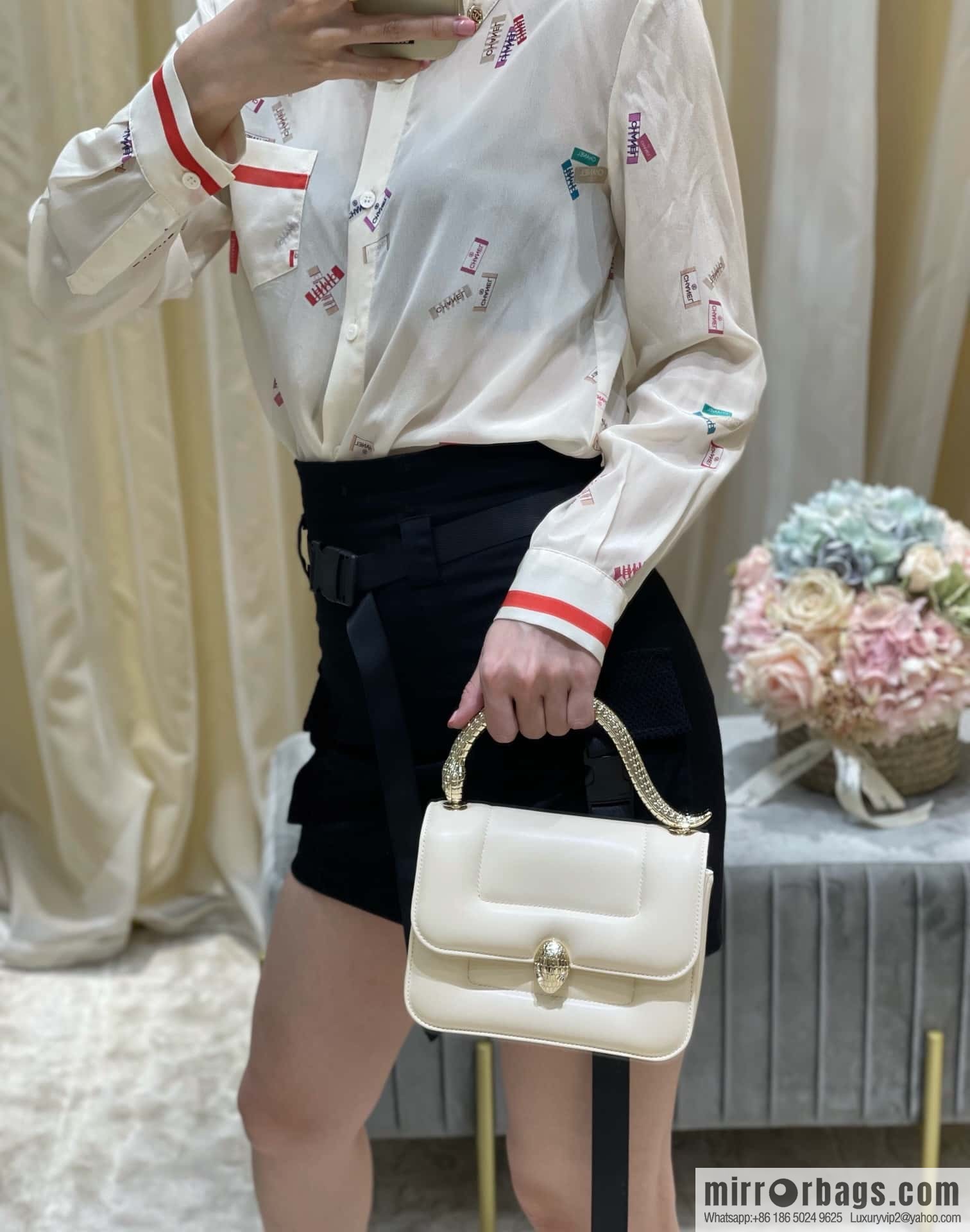 BVLGARI Bulgari small sheepskin snakehead bag Model: 291071