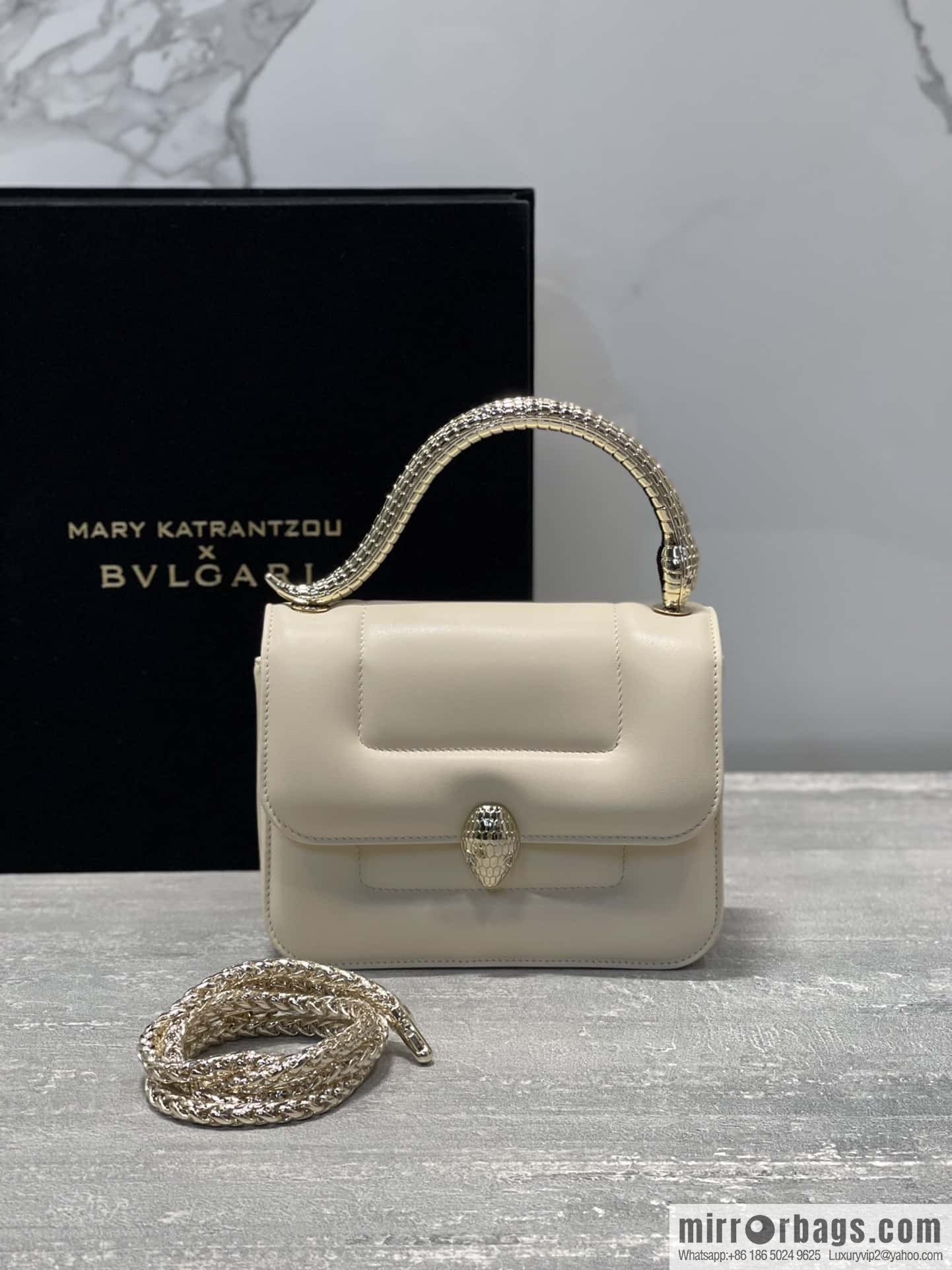 BVLGARI Bulgari small sheepskin snakehead bag Model: 291071