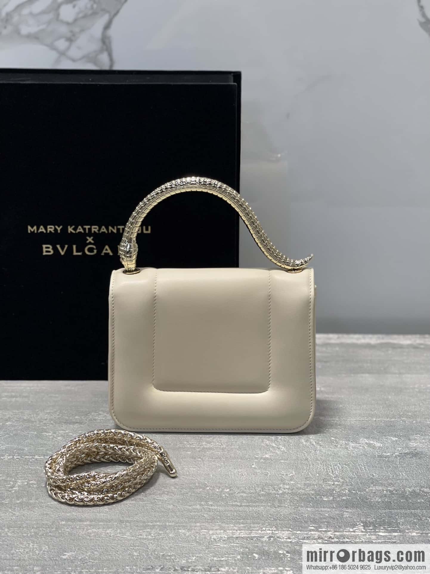 BVLGARI Bulgari small sheepskin snakehead bag Model: 291071
