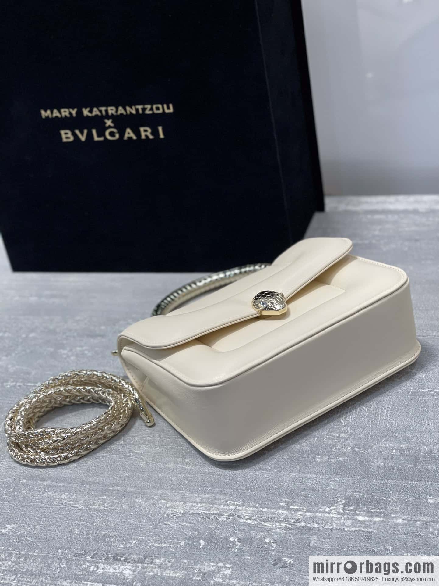 BVLGARI Bulgari small sheepskin snakehead bag Model: 291071