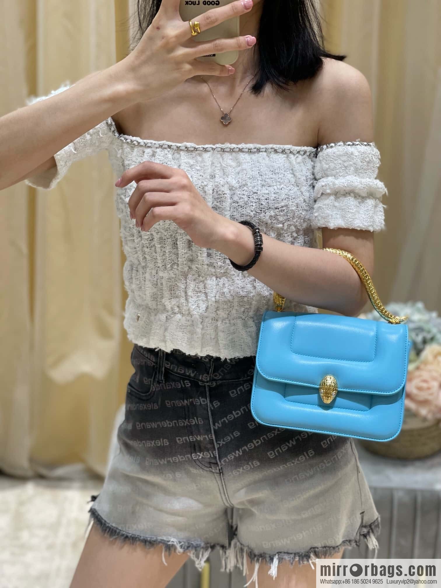 BVLGARI Bulgari small sheepskin snakehead bag Model: 291071