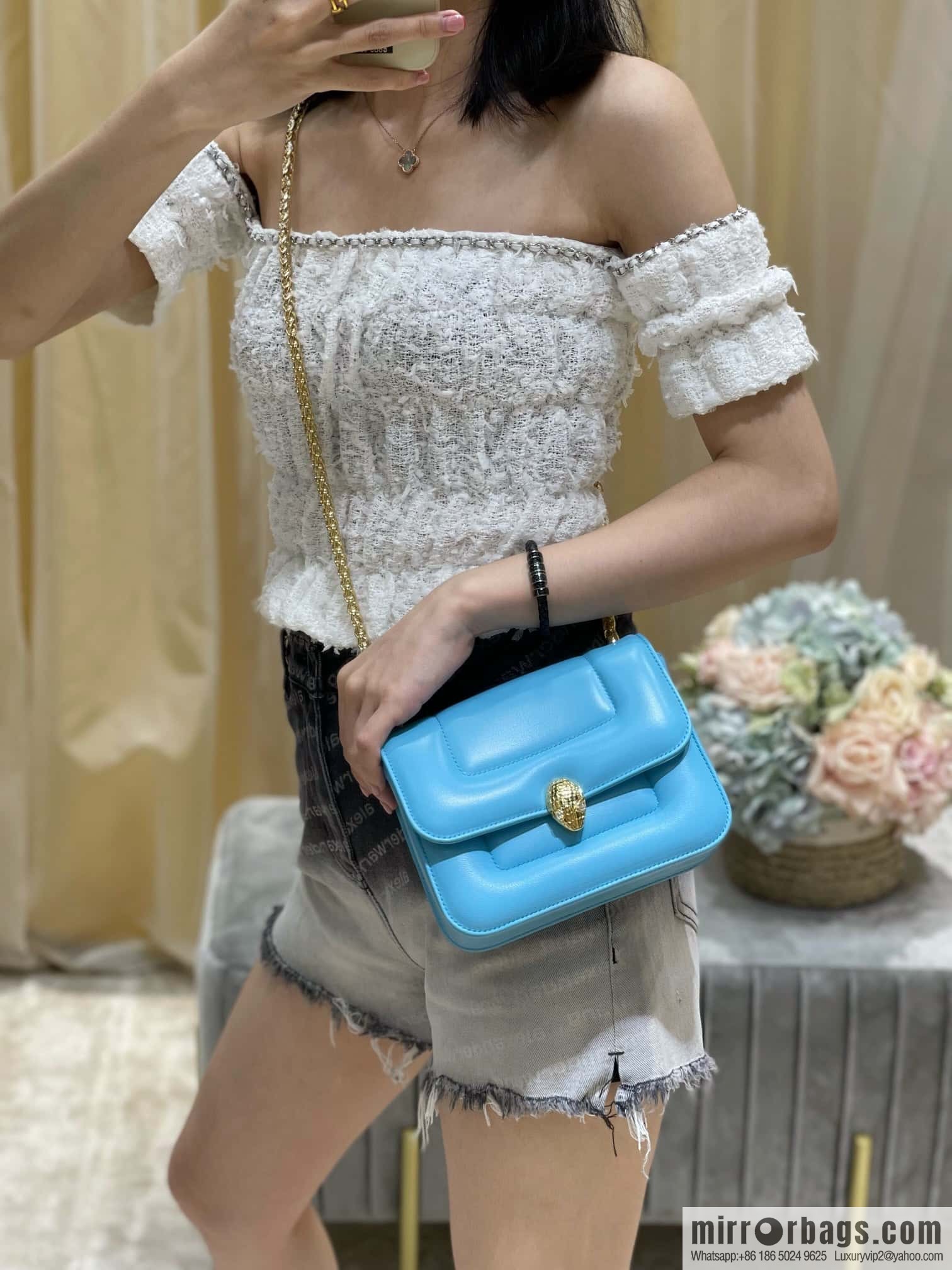 BVLGARI Bulgari small sheepskin snakehead bag Model: 291071