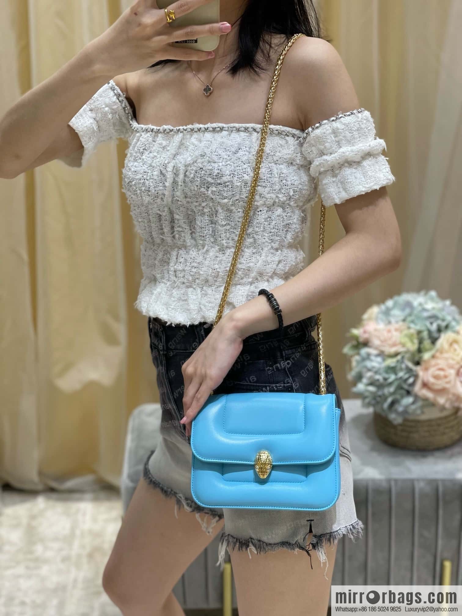 BVLGARI Bulgari small sheepskin snakehead bag Model: 291071