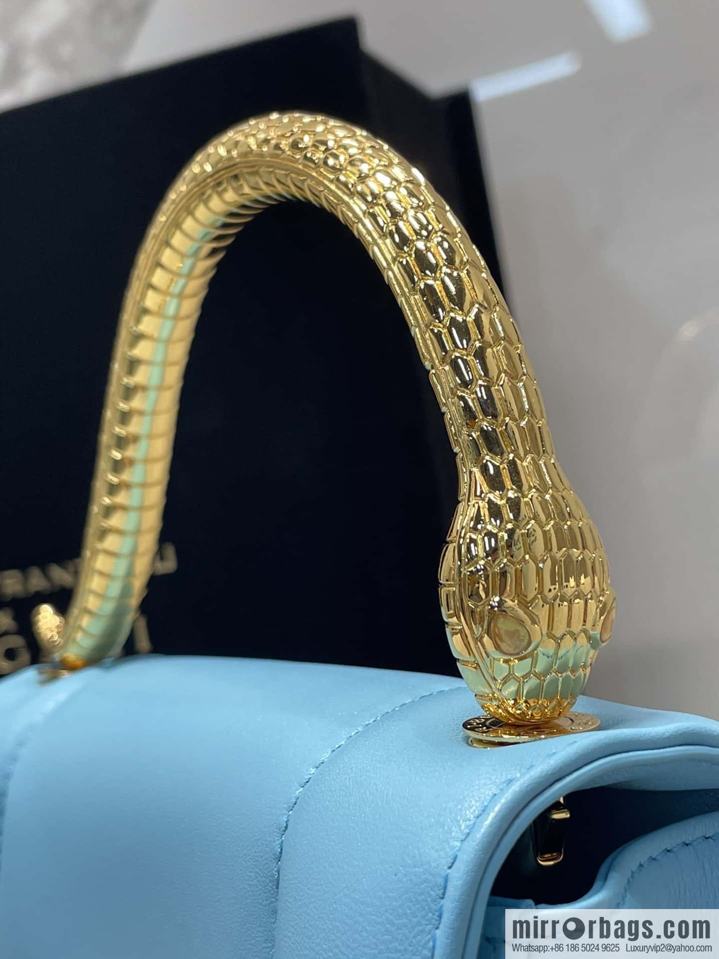 BVLGARI Bulgari small sheepskin snakehead bag Model: 291071