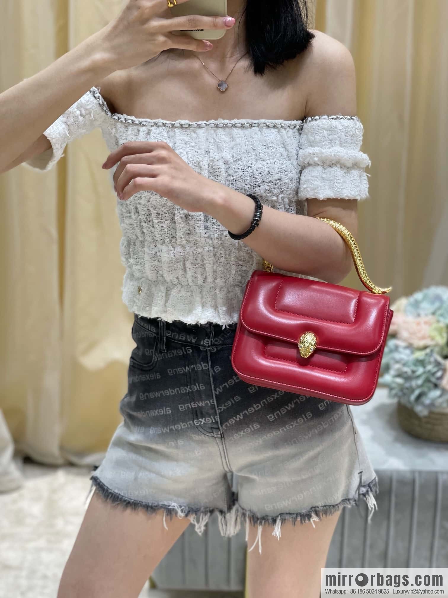BVLGARI Bulgari small sheepskin snakehead bag Model: 291071