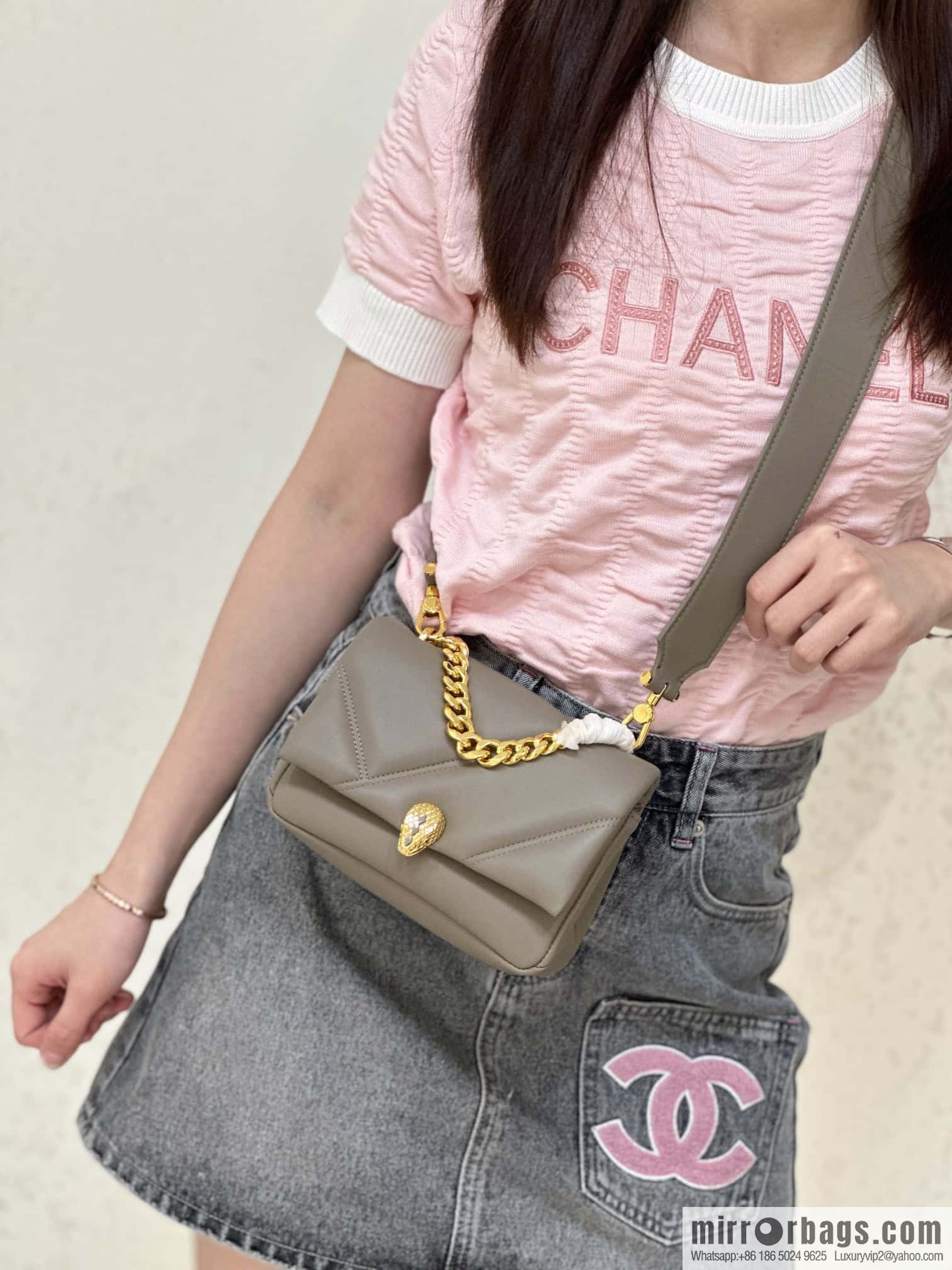 BVLGARI Bulgari SERPENTI CABOCHON series mini crossbody bag Model: 291085