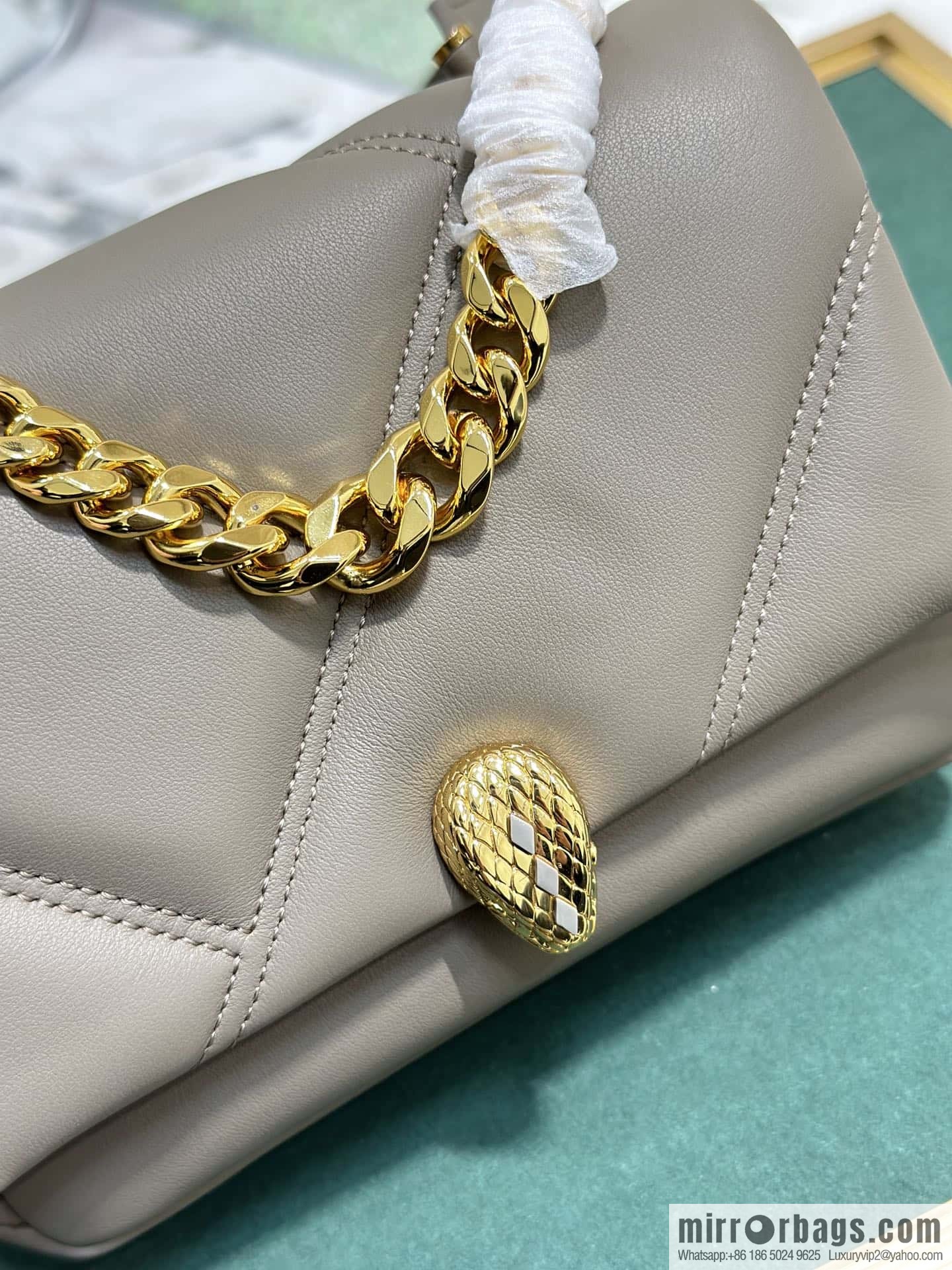 BVLGARI Bulgari SERPENTI CABOCHON series mini crossbody bag Model: 291085