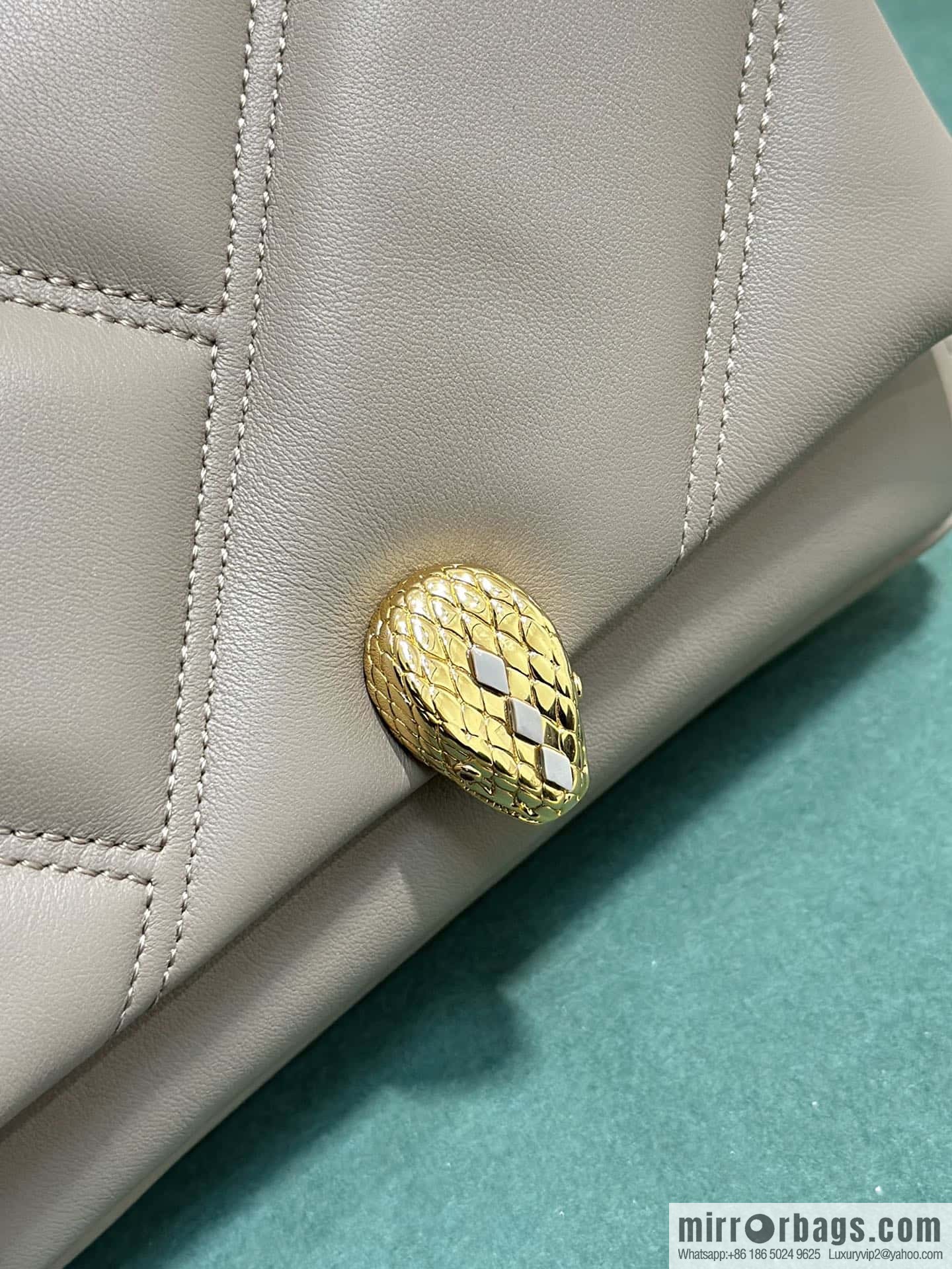 BVLGARI Bulgari SERPENTI CABOCHON series mini crossbody bag Model: 291085