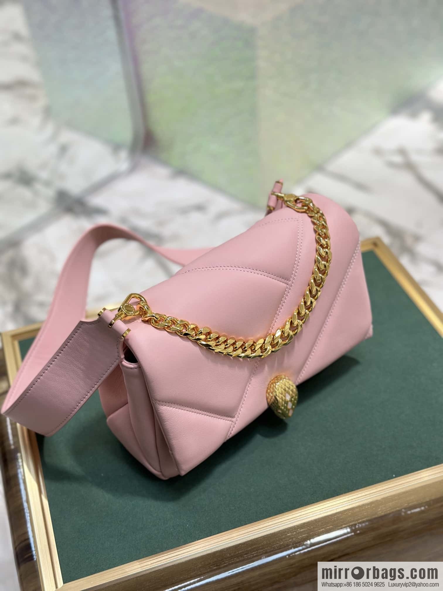 BVLGARI Bulgari SERPENTI CABOCHON series mini crossbody bag Model: 291088