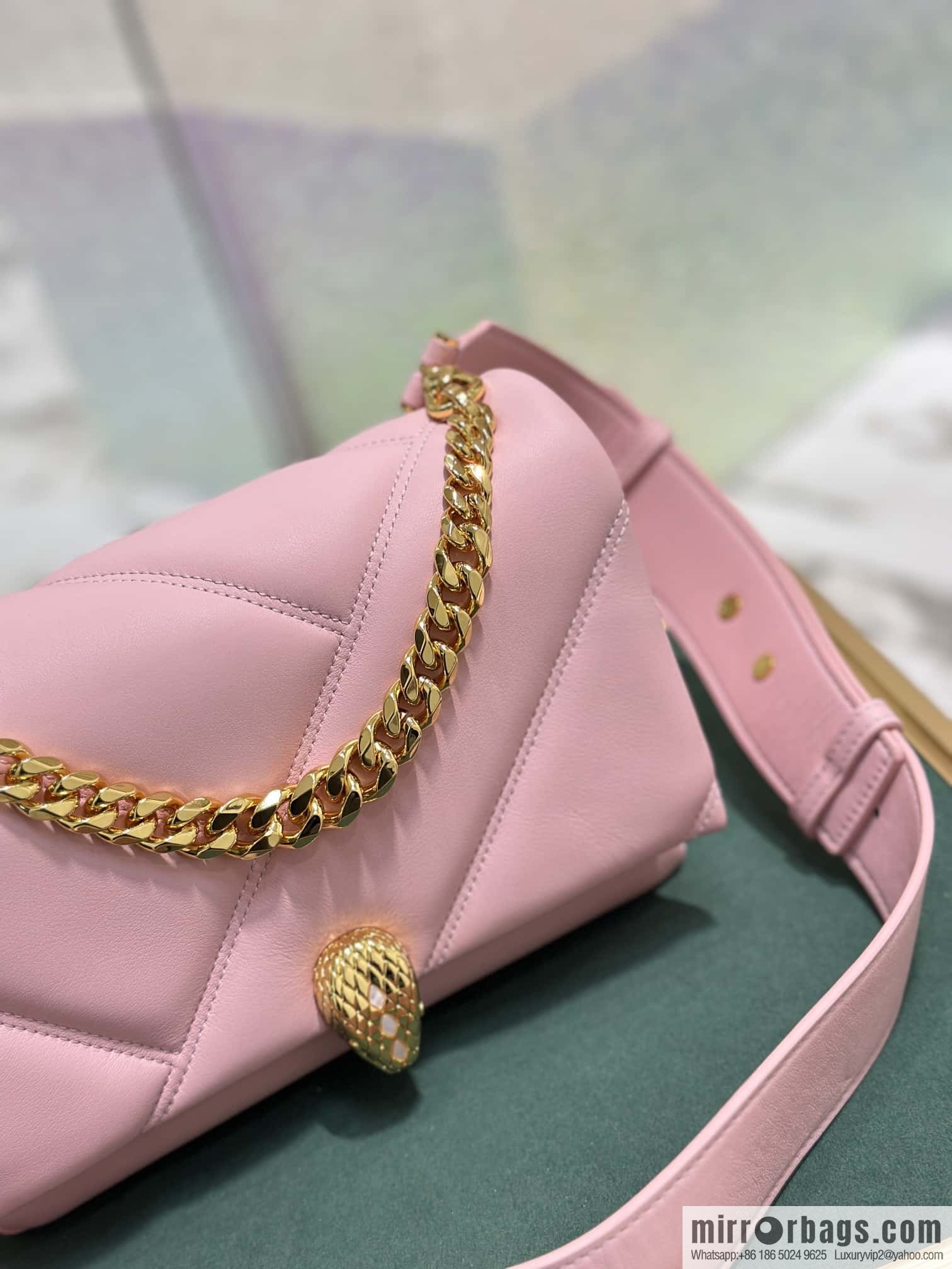 BVLGARI Bulgari SERPENTI CABOCHON series mini crossbody bag Model: 291088
